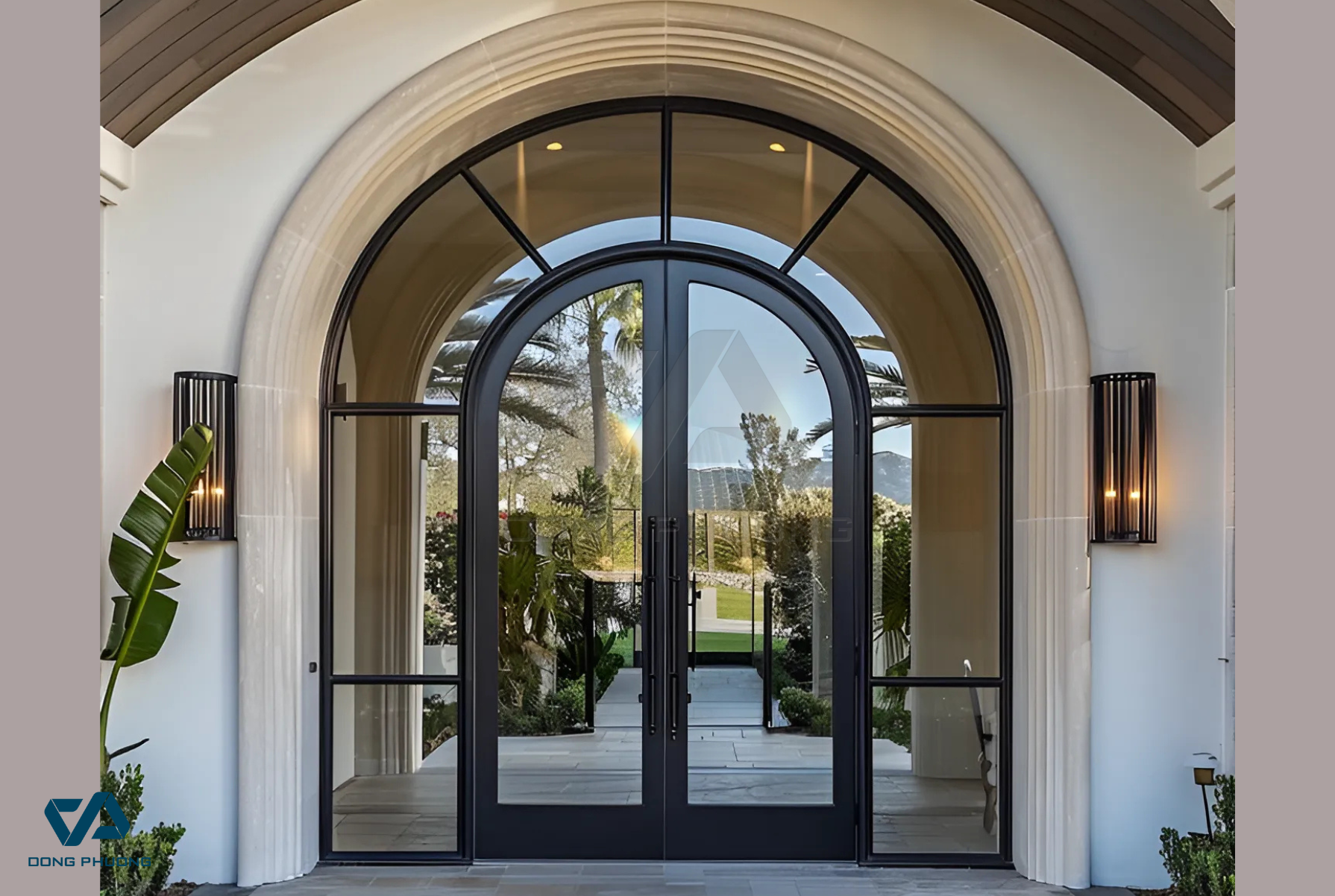 Cửa chính uốn vòm sang trọng cho biệt thự đẳng cấp